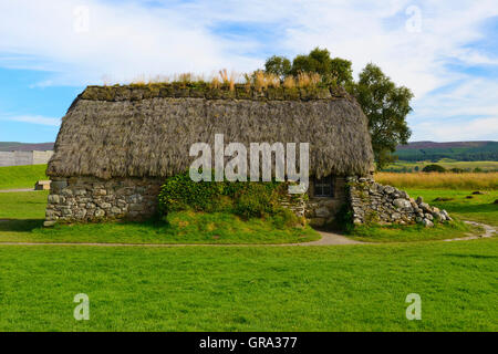 Vecchio Cottage Leanach presso il campo di battaglia di Culloden sito su Culloden Moor, vicino a Inverness, Highland, Scozia Foto Stock