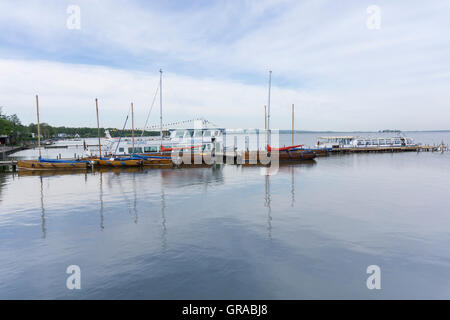 Steinhuder Meer, il Lago Steinhude, Wunsdorf, Bassa Sassonia, Germania, Europa Foto Stock