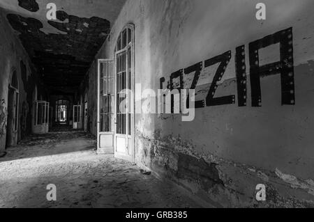 Volterra, Italia - Settembre 2016: abbandonati ospedale psichiatrico di Volterra. E fu la casa di più di 6 mila malati mentali ma Foto Stock