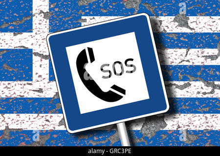 Erodendo la bandiera greca con segno di traffico Sos Call Post Foto Stock