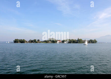 Vista la Fraueninsel Chiemsee Foto Stock