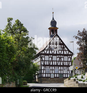 Old Town Hall di Neuses An den Eichen, Grossheirath, Coburg County Foto Stock