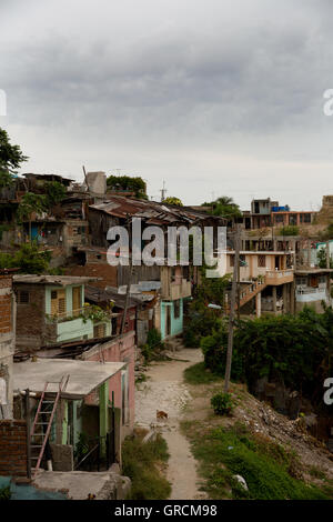 Baraccopoli in Santiago de Cuba Foto Stock