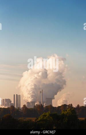 Neurath Lignite Power Station in Renania settentrionale-Vestfalia Foto Stock