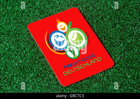 Red Card con segno della Coppa del Mondo 2006 in Germania Foto Stock