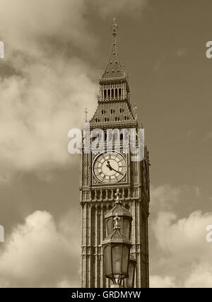 Big Ben, Clocktower del case del Parlamento, un punto di riferimento di Londra, Inghilterra Foto Stock
