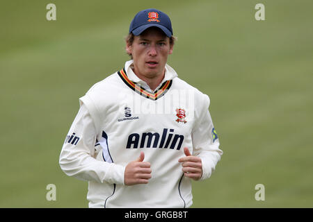 Tom Westley di Essex nel campo - Essex CCC vs Worcestershire CCC - County Cricket amichevole presso la Ford County Ground, Chelmsford - 30/03/11 Foto Stock