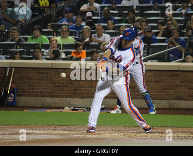 New York, New York, Stati Uniti d'America. 7 Sep, 2016. ASDRUBAL CABERA 13 del METS IN AZIONE AGAINIST WASHINGTON CITTADINI AL CITI FIELD SU 9/4/2016 nel lavaggio QUEENS NY FOTO DI MITCHELL LEVY © Mitchell Levy/Globe foto/ZUMA filo/Alamy Live News Foto Stock