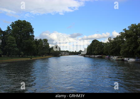 Il fiume Tamigi, Iffley, Oxfordshire, Inghilterra Foto Stock