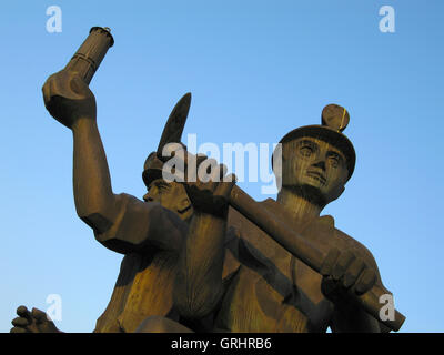 Moselle (57), Ville de Forbach, statue commemorative aux mineurs de charbon décédés // Francia, della Mosella (57), Forbach town, me Foto Stock