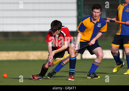 Upminster HC 3° XI vs Chelmsford 3° XI, Est Hockey League presso la società di revisione Coopers e Coborn School, Upminster, Inghilterra il 23/01/2016 Foto Stock