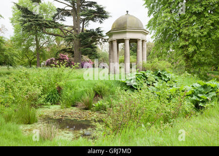 Il Tempio dei venti. Doddington Hall e giardini, Lincolnshire, Regno Unito. Maggio 2016. Foto Stock