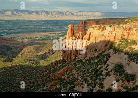 Monumenti di pietra arenaria e formazioni, Colorado National Monument, Grand Junction, Colorado, STATI UNITI D'AMERICA Foto Stock