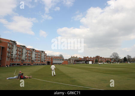 Vista generale di Fenner's Cricket Ground e Università di Cambridge, durante il Cambridge MCCU vs Essex CCC - amichevole partita di cricket - 02/04/12 Foto Stock