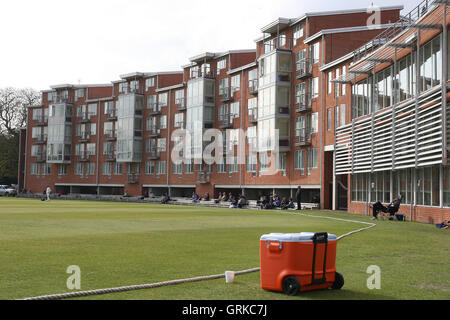 Vista generale di Fenner's Cricket Ground e Università di Cambridge, durante il Cambridge MCCU vs Essex CCC - amichevole partita di cricket - 02/04/12 Foto Stock