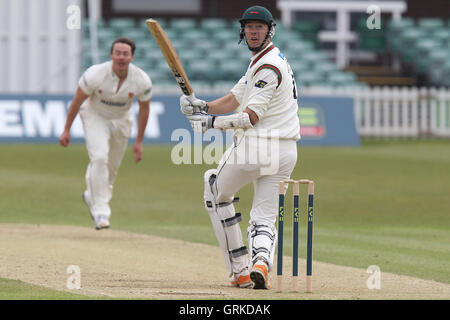 Saranno i punteggi di Jefferson quattro piste per Leicestershire dal bowling di Graham Napier - Leicestershire CCC vs Essex CCC - LV County Championship Division due Cricket di Grace Road, Leicester - 18/05/12 Foto Stock