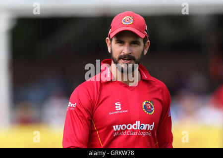 Essex skipper Ryan dieci Doeschate - Essex Eagles vs Warwickshire Bears - Royal London One-Day Cup presso l'Essex County Ground, Chelsmford - 28/08/14 Foto Stock