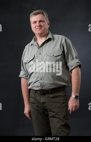 Inglese boscaiolo, istruttore imprenditore, autore e presentatore TV Ray Mears. Foto Stock