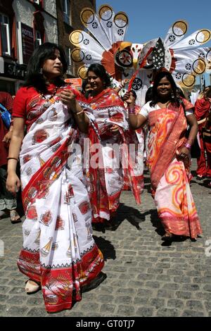 Boishakhi Mela - Bengali Anno Nuovo Parade, Brick Lane, Londra, Regno Unito. Foto Stock