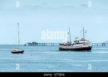 La MV Balmoral crociera panoramica in barca il Menai Strait Anglesey nel Galles del Nord. Foto Stock