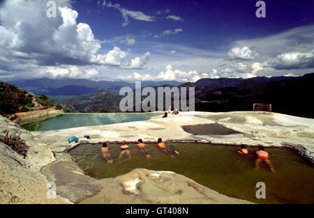 San Lorenzo Albarradas. Hierve el Agua, naturali formazioni rocciose nello stato messicano di Oaxaca Foto Stock