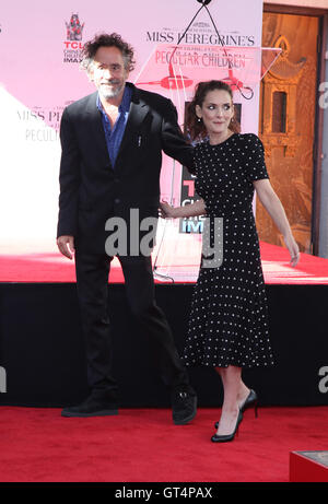 Hollywood, CA. 08 Sep, 2016. Il direttore Tim Burton onorato con una mano e il Footprint Cerimonia Cinese TCL teatro IMAX su settembre 8, 2016 a Hollywood, in California. ( Credito: Parisa/Media punzone Ltd.)/Alamy Live News Foto Stock