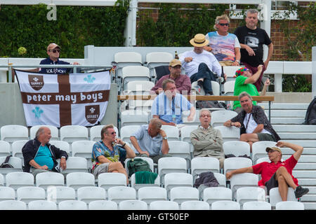 Londra, Regno Unito. 9 Sep, 2016. Il 'Peter può Boys' il supporto di Surrey il giorno 4 della contea di Specsavers Divisione del Campionato una partita contro il Hampshire al ovale. Credito: David Rowe/Alamy Live News Foto Stock