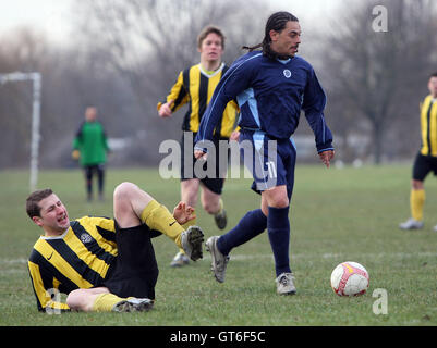 Hoxton Volpi vs Eureka - Hackney & Leyton League a est di palude, Hackney - 04/01/09 Foto Stock