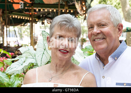 Coppia senior a piacere, NYC Foto Stock