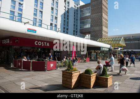 Cwmbran shopping center a Cwmbran, nel Galles del Sud. Foto Stock