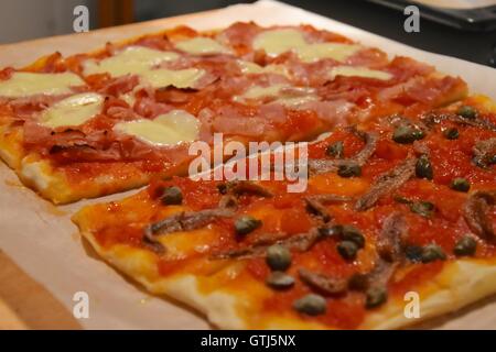 Deliziose pizze. Il Piemonte, Italia. Marco Imazio © Foto Stock