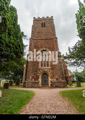 San Clemente, Chiesa di Powderham su una calda giornata d'estate. Foto Stock