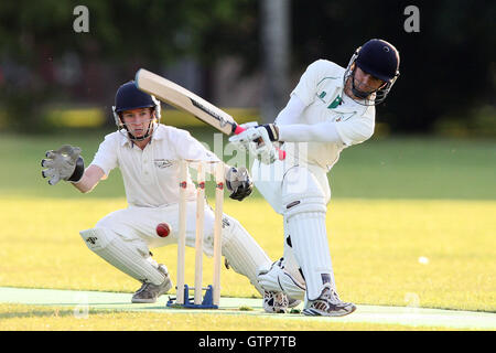 Londra i campi CC vs Victoria Lounge CC - Victoria Park Comunità Cricket League - 16/06/09 Foto Stock