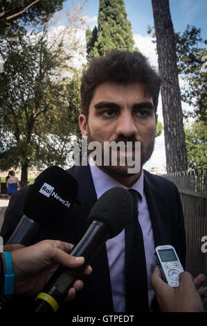 Roma, Italia. 08 Sep, 2016. Enrico Stefano durante la riunione della giunta in Campidoglio a Roma, Italia. © Andrea Ronchini/Pacific Press/Alamy Live News Foto Stock