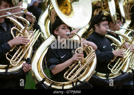 Tuba giocatori della University of Colorado Marching Band Foto Stock
