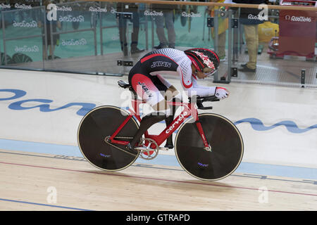 Rio de Janeiro, Brasile 09SEP16: Giappone Masaki Fujita compete nella mens 3000 metri inseguimento individuale al giorno due di concorrenza al Rio 2016 Giochi Paralimpici. Foto Stock