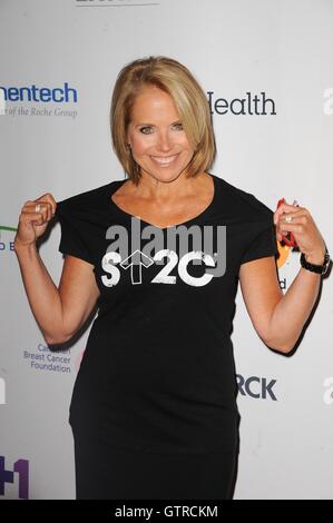 Los Angeles, CA, Stati Uniti d'America. 9 Sep, 2016. Katie Couric presso gli arrivi per stand fino al cancro 2016, Walt Disney Concert Hall di Los Angeles, CA, 9 settembre 2016. © Elizabeth Goodenough/Everett raccolta/Alamy Live News Foto Stock