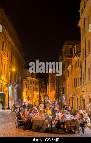 La cena nel quartiere ebraico di Roma Foto Stock