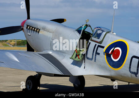 Vickers Supermarine Spitfire Mk LF IXe, MK356, RAF BBMF Foto Stock