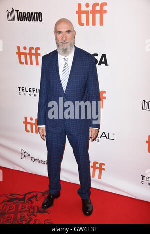 Toronto, Ontario, Canada. Undicesimo Sep, 2016. Produttore SIRGOOD OZMAN assiste la "Promessa" premiere durante il 2016 Toronto International Film Festival a Roy Thomson Hall il 11 settembre 2016 a Toronto in Canada Credit: Igor Vidyashev/ZUMA filo/Alamy Live News Foto Stock