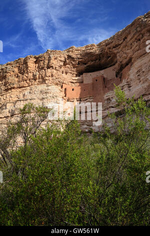 Montezuma Castle National Monument protegge vicino a Camp Verde, Arizona Foto Stock