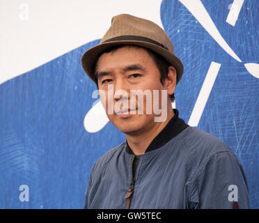 Direttore Kim Jee-woon presso l'età del film Ombre photocall presso la 73rd Festival del Cinema di Venezia, 2016 Foto Stock