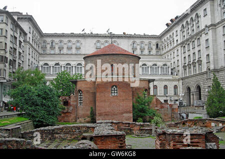 Chiesa di San Giorgio e la Presidenza, Sofia, Bulgaria Foto Stock