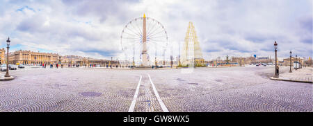 Panorama con la Place de la Concorde a Parigi Foto Stock