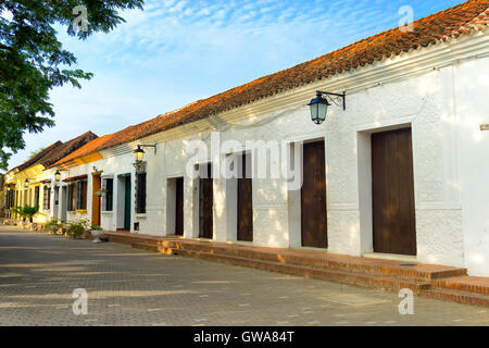 Vista di bella architettura coloniale nella storica Mompox, Colombia Foto Stock