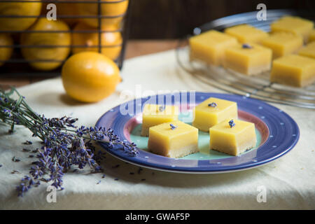 Barre di limone e lavanda Foto Stock