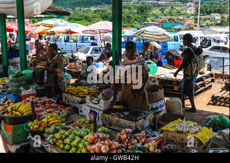 Mercato di Manzini, la nazione è la seconda città più grande e il principale centro industriale. Il Regno dello Swaziland in Africa australe, confina con il Sudafrica e Mozambico. Foto Stock