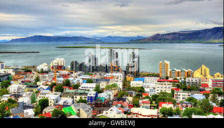 Vista di Reykjavik dalla parte superiore della chiesa Hallgrimskirkja - Islanda Foto Stock