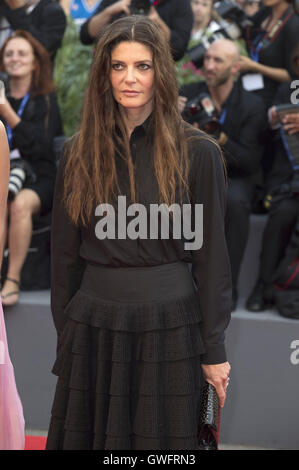 Venezia, Italien. Decimo Sep, 2016. Chiara Mastroianni che frequentano la cerimonia di chiusura presso la 73rd Venice International Film Festival il 10 settembre 2016 | Verwendung weltweit © dpa/Alamy Live News Foto Stock