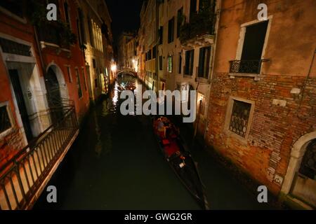 Venezia. 5 Sep, 2016. Foto scattata il 7 settembre 5, 2016 mostra una vista notturna a Venezia, Italia. © Gong Bing/Xinhua/Alamy Live News Foto Stock